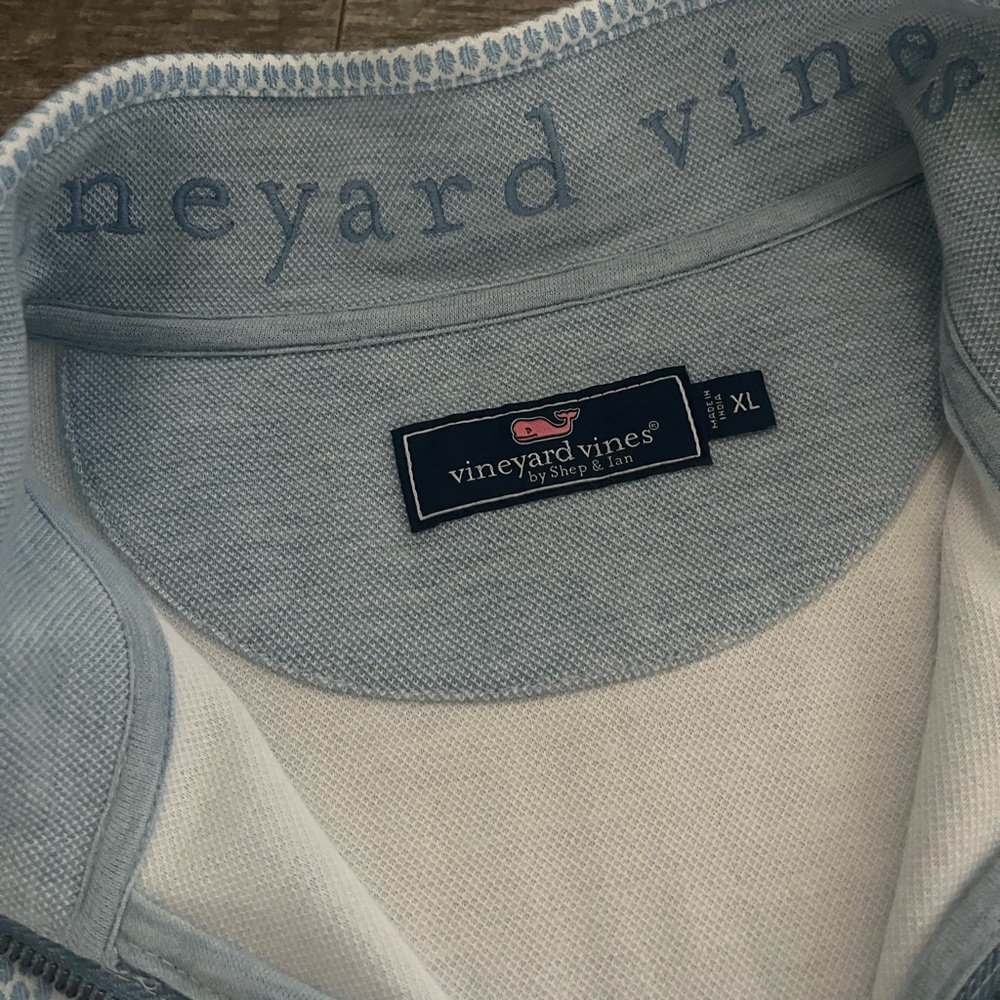 Like New Men’s VINEYARD VINES Preppy Saltwater Quarter Zip Pullover Size: XL - Picture 15 of 16